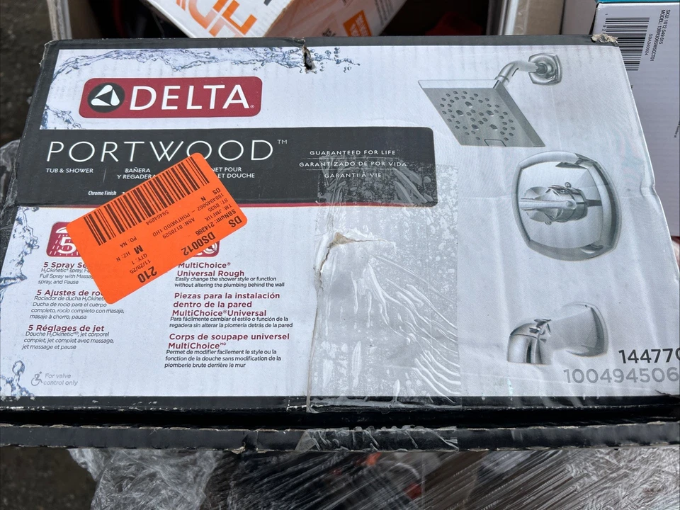 Delta Portwood 5 rociadores bañera y grifo de ducha en cromo (válvula incluida) Foto 1 de 1