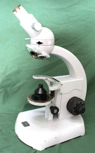 Zeiss Standard Microscope - Picture 1 of 6