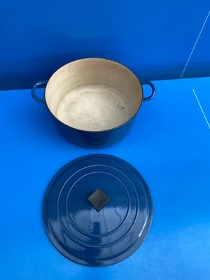 Le Creuset Grande Cocotte EN Fonte RONDE Vintage MODEL F BLUE ø 26 CM - Image 1 of 4