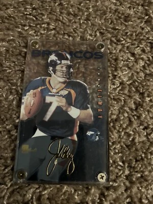 1997 Score Board Die Cut Gold John Elway Autographed 0645 - Image 1 of 2