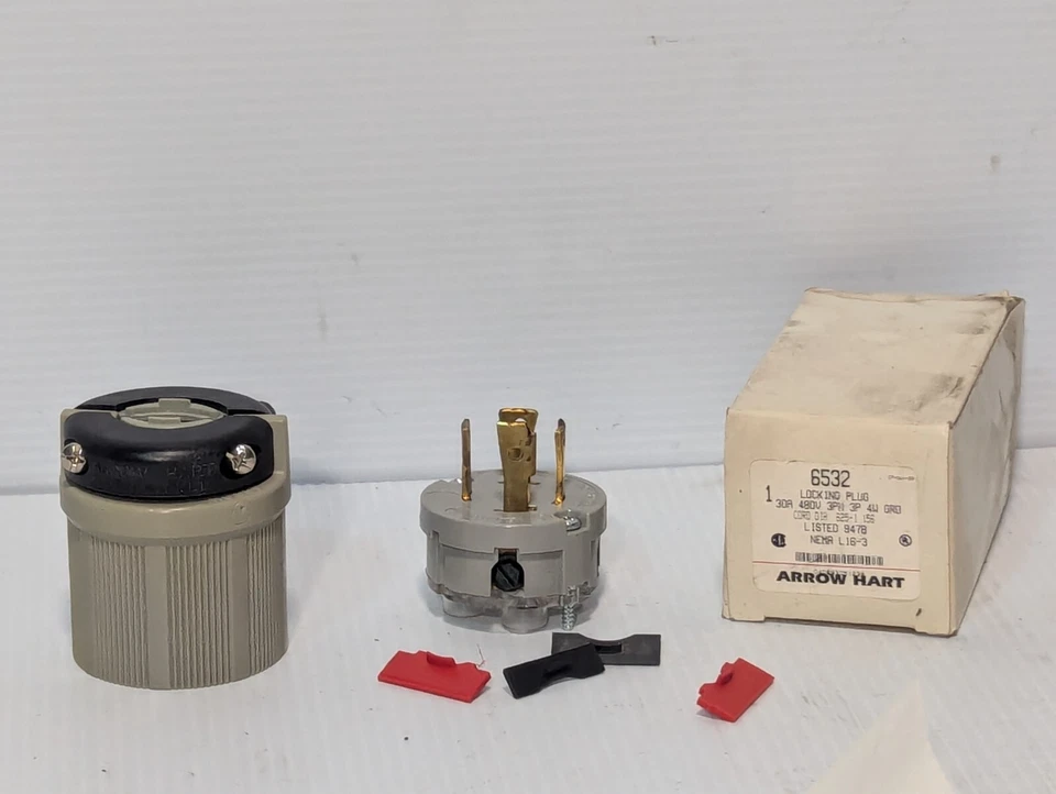 Set of 2 Arrow Hart AH6532 Locking Plug and AHL1630R Locking Receptacle (Wall) - Image 1 of 4