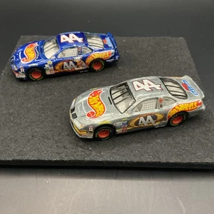 Kyle Petty 2#44 Hot Wheels & Happy Fathers Day 1996 1/64 NASCAR HW Cars - Picture 1 of 3