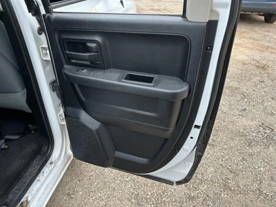 Задняя отделочная панель двери RAM1500 2016 104547209 - Изображение 1 из 4