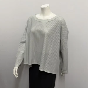 Planet by Lauren G Kunstleder Vegan Top Grau Perforiert Kleine Löcher One Size - Bild 1 von 5