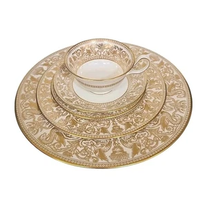 Wedgwood Florentine W4219 Gold 20PC Dinnerware Set Serving For 4 Excellent - Picture 1 of 11