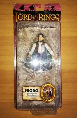 FRODO con Spada PUNGOLO il Signore degli Anelli Le Due Torri Action Figures 2003 - Immagine 1 di 4