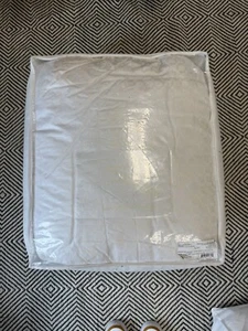 The Company Store Legends Luxury Royal RDS Down Comforter Medium Oversized King - Picture 1 of 5