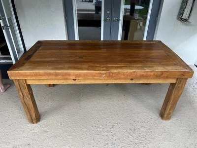 Mesa de comedor balinesa de teca Foto 1 de 4