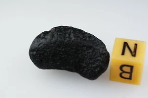 Indocinite -- Vetro Tektite - 4g - (Chakra Radice Cintamani) #TK13.. - Foto 1 di 3
