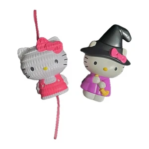 Lote de 2 juguetes Hello Kitty Sanrio McDonald's Halloween bruja y mini piñata - Imagen 1 de 4