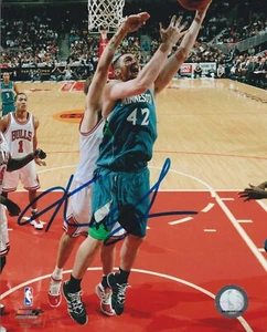 Kevin Love~Minnesota Timberwolves~Autographed Signed 8 x 10 Photo - Picture 1 of 1