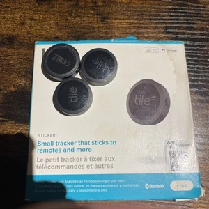 Tile Sticker 2022 Universal Bluetooth Tracker - Black - Photo 1 sur 2