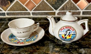 Vintage Sea World Miniature Teapot Tea Cup Saucer Plate Set Shamu 1977 Japan - Picture 1 of 9