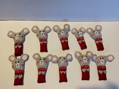 REPLACEMENT MOUSE Avon Countdown to Christmas Advent Calendar- Handmade Replica - Image 1 of 4