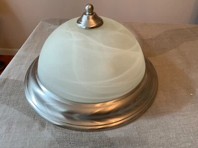 Lámpara de montaje empotrado Hampton Bay Classic Collection luz techo vidrio de alabastro Foto 1 de 4