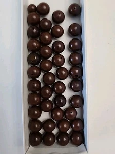 Vintage Lot Of 40 Brown Bakelite Round Beads - Bild 1 von 3