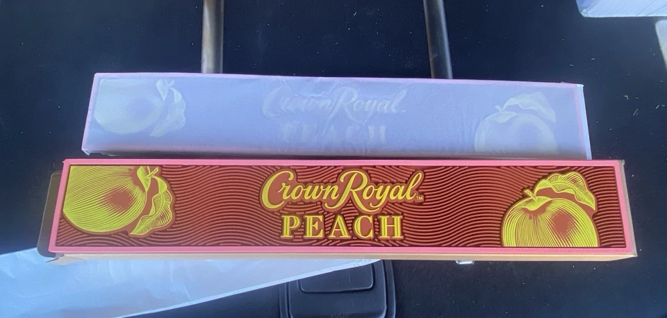 Alfombra de barra Crown Royal Peach.  Foto 1 de 1