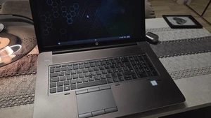 HP Zbook 17 G3 - i7-6700HQ - 16Gb - Nvidia Quadro M2000M - SSD 500Gb - Afbeelding 1 van 3