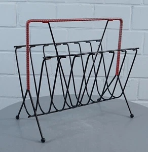 String Metall Zeitungsständer News Rack Zeitungsablage Vintage 1960er Jahre - Picture 1 of 6