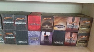 1 Caja Vacía Paquete de Grasa - VIAJE A NYX - JUGADO - Magic the Gathering MTG FTG - Imagen 1 de 1