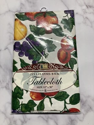 Mantel de cocina Better Homes PEVA con respaldo de franela fruta uva Foto 1 de 2