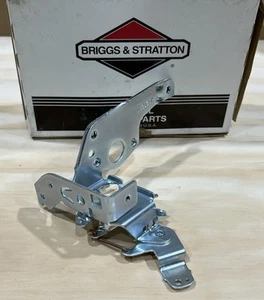 Genuine OEM Briggs & Stratton 493894 Control Bracket New old Stock - Bild 1 von 5