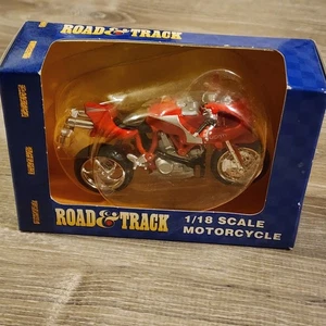 Maisto DUCATI 1/18 Die-Cast RED Motorcycle Road & Track - Picture 1 of 6