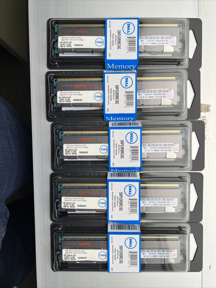 HYNIX DELL 8GB PC3 10600R - MEMORY STICK DIMM 240 PIN - 2Rx4 - HMT31GR7BFR4C-H9 - Image 1 of 1