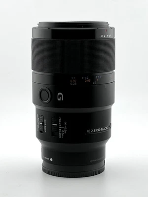GRADE A - Sony FE 90mm F/2.8 Macro Close Up Lens w/ Optical SteadyShot - Image 1 of 4