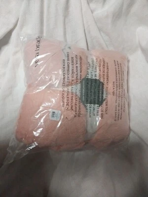 *NUEVO* - MANTA DE PIEL SINTÉTICA VERA BRADLEY, ROSA CORAL NUBE COLOR 50x70 Foto 1 de 4