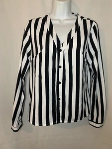 Blusa para mujer Shein talla S - blanca y negra manga larga cuello en V abotonada - Imagen 1 de 4