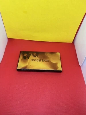 Smashbox Spotlight Palette, Gold, Highlighting Shades, Turn it, Crank, Fuse. - Image 1 of 3