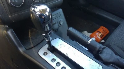 Transmission Shifter Assembly AT 2.4L Fits 08-10 Pontiac G6 OEM - Image 1 of 4