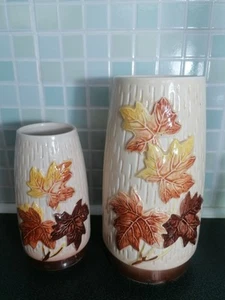 Pair of Vintage Sylvac Flower Vases 'Autumn Maple Leaf' design No.4010 & 4011 - Picture 1 of 21