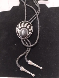 Mens Bolo Tie Western Cowboy Alloy Black Stone Bear Paw Necklace Black Rope - Picture 1 of 10