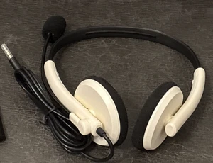 Auriculares USB Blancos con Micrófono, Botón de Silencio Control de Volumen, Ligeros Con Cable - Imagen 1 de 8