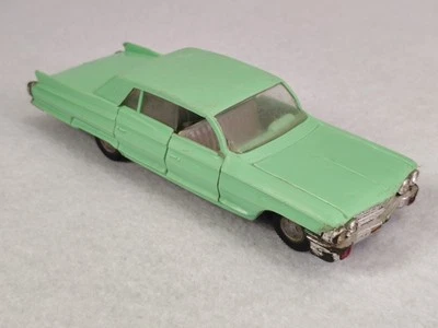 POLITOYS APS 1:43 CADILLAC SEDAN SPECIAL N 69 OBSOLETO VINTAGE polistil PLASTICA - Immagine 1 di 4