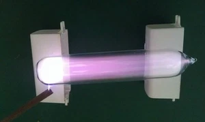 Helium gas ampoule, purity 99.9993% element sample - Picture 1 of 2