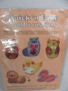 Kit de bordado de fieltro Quick N Easy Cuddle Fashions 901 oso de miel peluche vintage 77 - Imagen 1 de 2