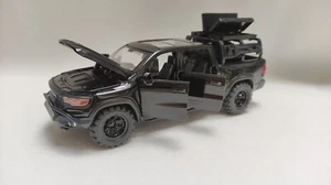Dodge Mammoth Schwarz 1/32 Modellauto Spielzeug - Bild 1 von 7