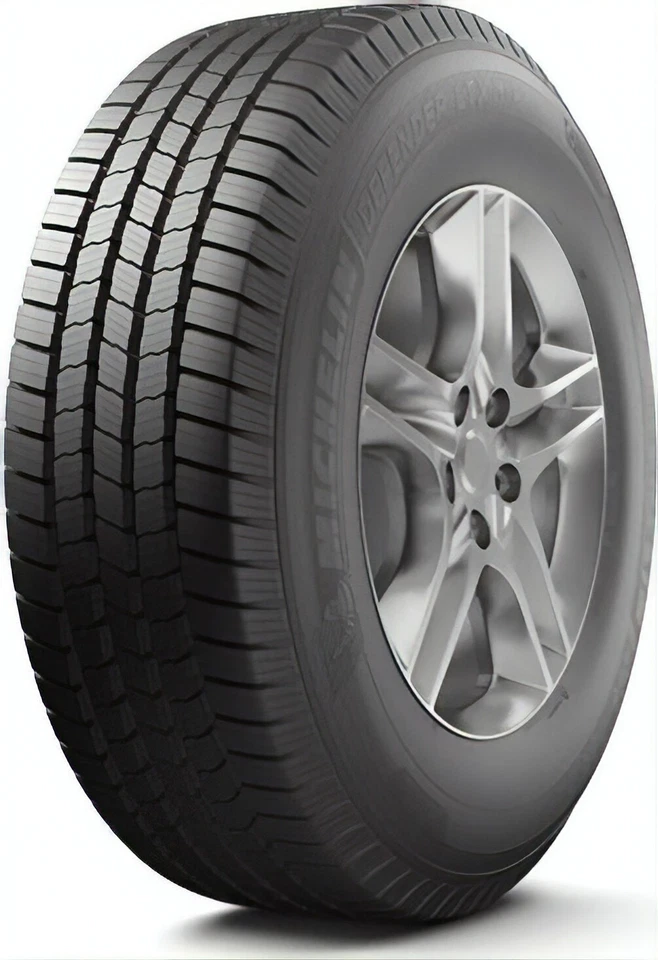 Michelin Defender LTX MS 235/70R16 Tire