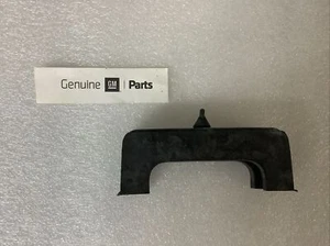 NOS Genuine GM Lower Radiator Insulator Truck and Van (1988 - 2014) - Bild 1 von 4