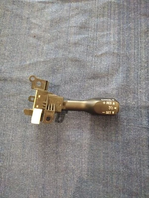 Interruptor de control de crucero de velocidad Toyota 4Runner Corolla Tacoma Tundra Sienna Prius Foto 1 de 2