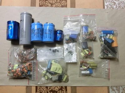 LOT DE COMPOSANTS ELECTRONIQUES  TRES DIVERS PRIX DESTOCKAGE - Photo 1/4