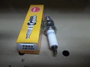 NGK SPARK PLUG SMALL ENGINE NGK 7223 CR7HS SMALL ENGINE LAWN & GARDEN 10993 - Picture 1 of 1