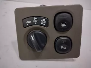 1999 - 2004 Ford Excursion F250 F350 4X4 4WD Switch Panel park Sensor & DEFROST - Picture 1 of 4
