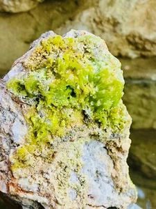 Pyromorphite Daoping Mine Gongcheng Co Guilin Prefecture China 411g - Picture 1 of 11