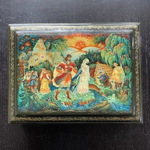 AUSSERGEWÖHNLICH signierte Palekh russische Lackdose Prinz Prinzessin Märchen WOW EXCL - Bild 1 von 24