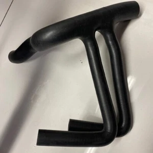 Spoox Peugeot 205 GTI Silikon Kühlerschlauch oben mit Ölkühler - schwarz matt - Bild 1 von 3