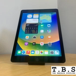 Apple iPad 6th Gen 9.7-inch, 32GB, Wi-Fi - Space Grey, VERY GOOD COND + WARRANTY - Picture 1 of 7